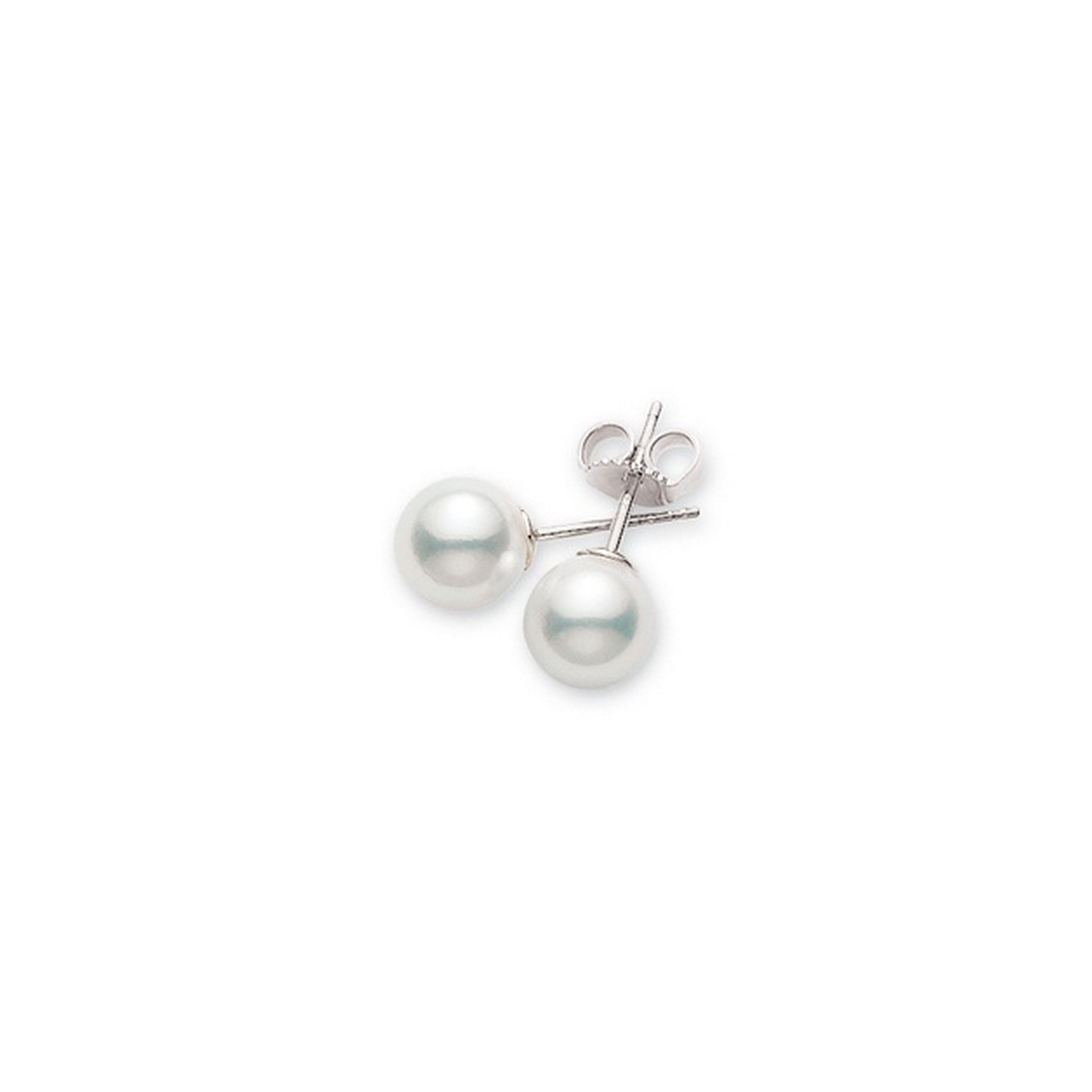Classic Pearl Stud Earring